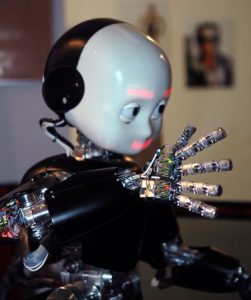 Los robots humanoides y animales suelen tener más de 20 grados de libertad.